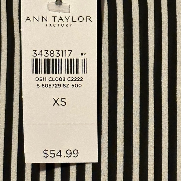 Ann Taylor stripped blouse. Very soft light Material NWT. 1st, 1L, black & white - Picture 2 of 5